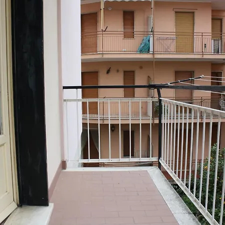 Casa Emma 400 Mt Dal Mare アパート スポトルノ